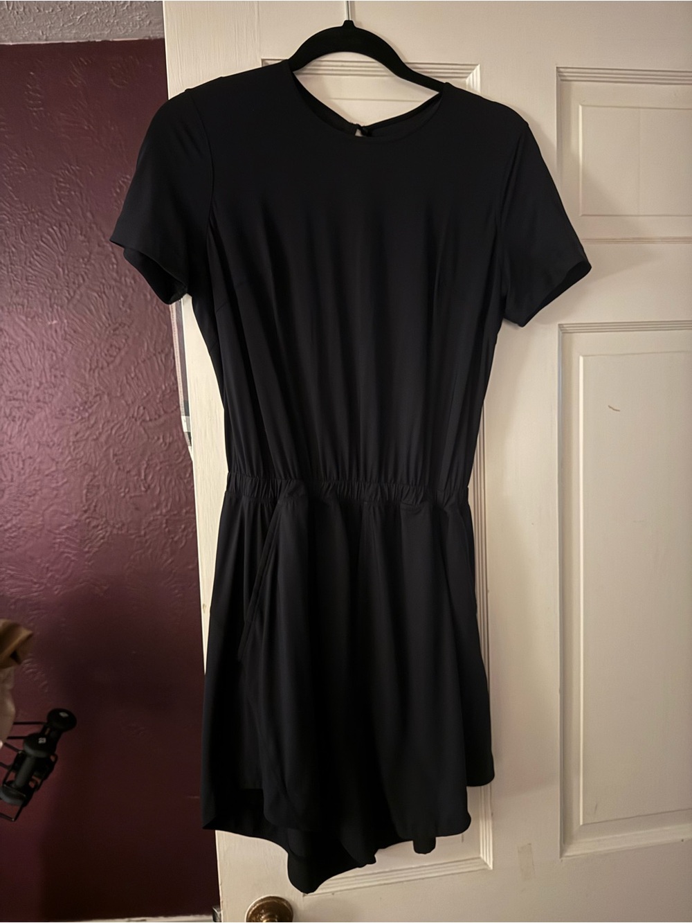 Lululemon Classic Black Short-Sleeve Women's romper